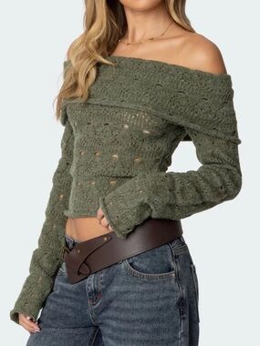 Edikted Off-the-Shoulder Sweater